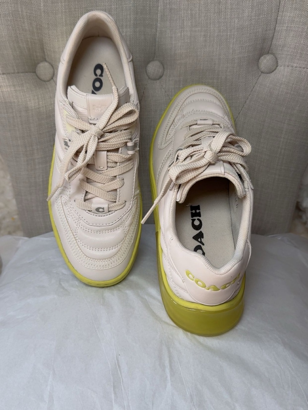 Coach men Cream Low-Top Sneakers with Yellow Platform